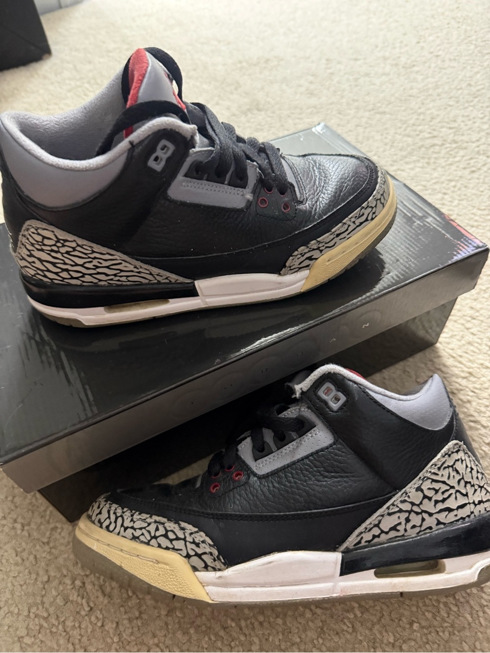Air Jordan Retro 3 Black/Varsity Red- Cement Grey